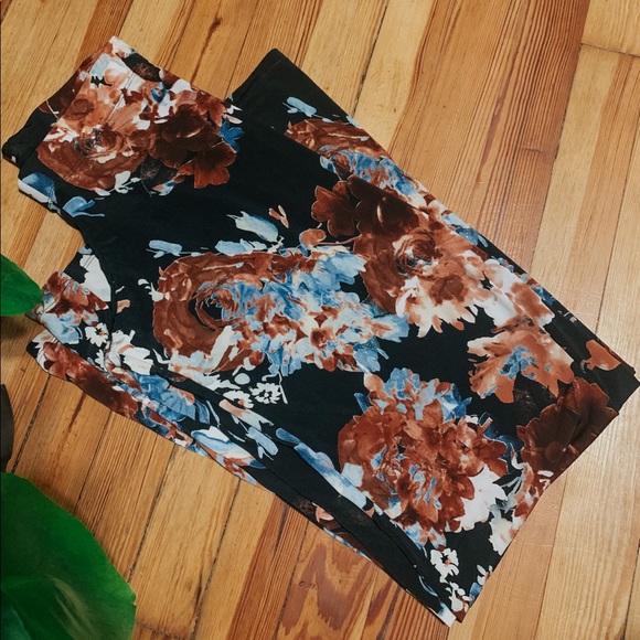 Lauren Helena Floral Bell Bottoms - Picture 3 of 4